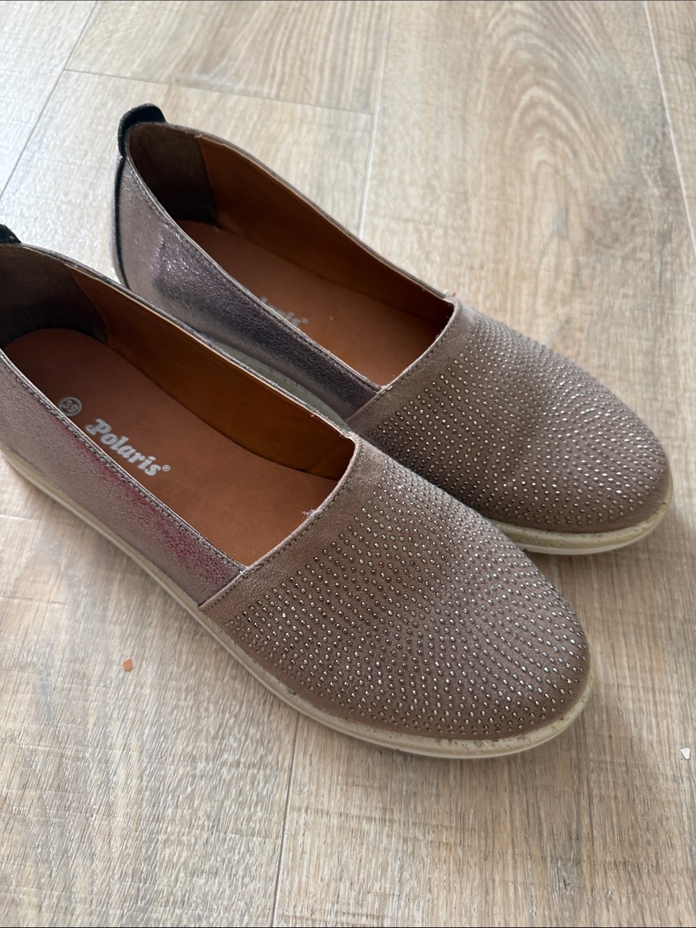 Slip-On Shoes Embellished with Crystals Women's Flats